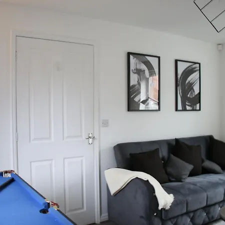 Modern Central Townhouse-Free Parking-Pool Table Manchester Exterior photo