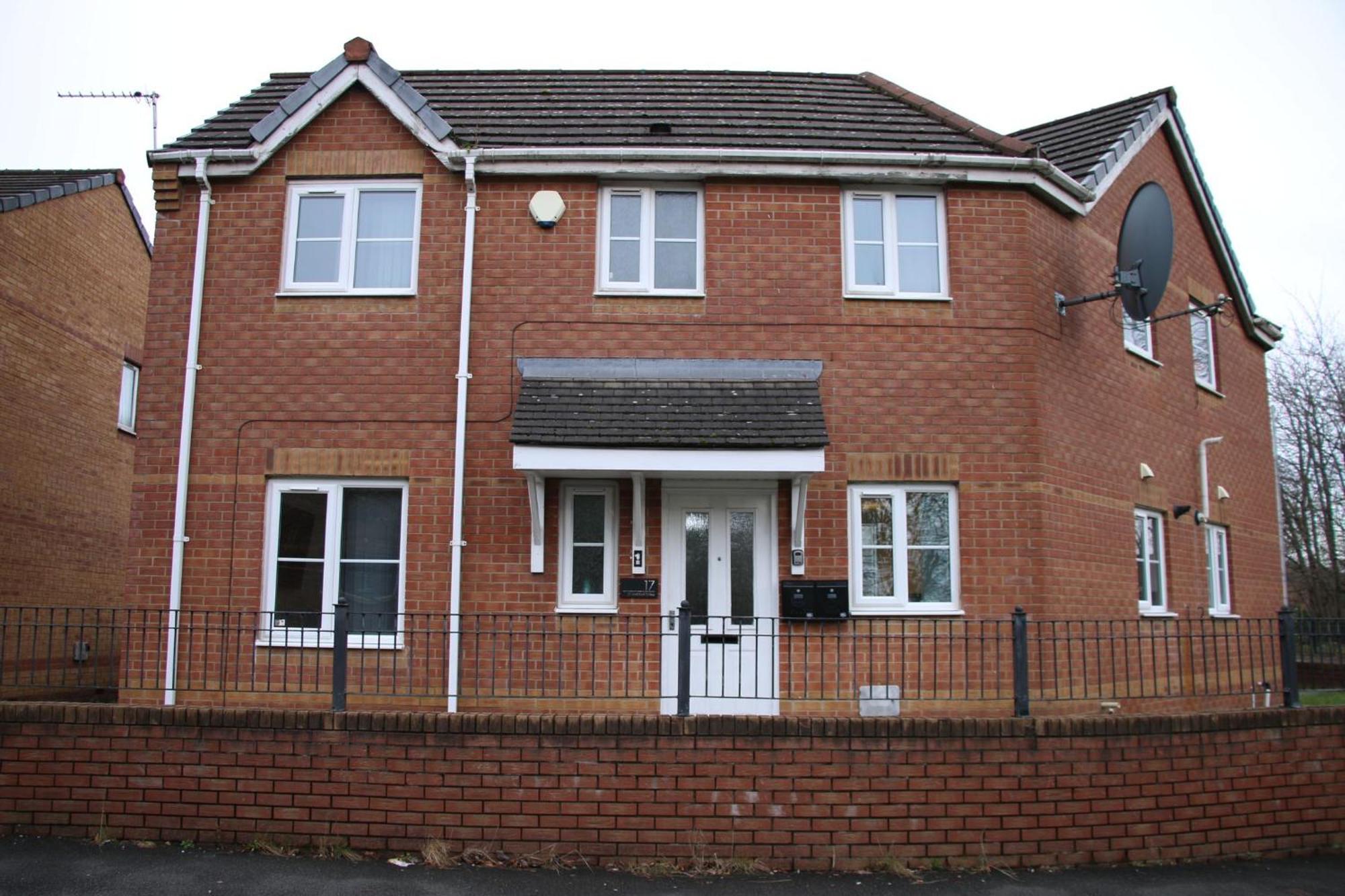 Modern Townhouse-free Parking-pool Table Holiday home *